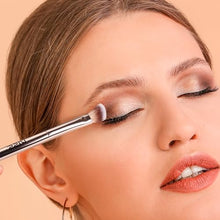 Load image into Gallery viewer, Kiss New York Professional Dual Ended Eyeshadow Brush-kpmb06
