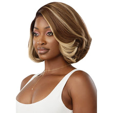 Load image into Gallery viewer, Outre Synthetic Sleek Lay Part Hd Transparent Lace Front Wig - Danika
