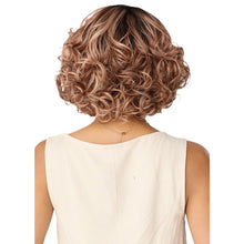 Load image into Gallery viewer, Outre Hd Everywear Lace Front Wig - Every 50
