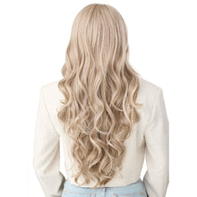Load image into Gallery viewer, Outre Lace Front Wig - Perfect Hair Line - Onvybes - Onvybe 1

