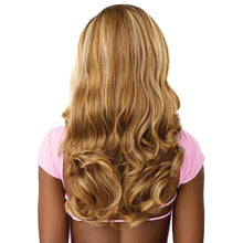 Load image into Gallery viewer, Outre Lace Front Wig - Perfect Hair Line 13x6 - True Frontal - Peak 710
