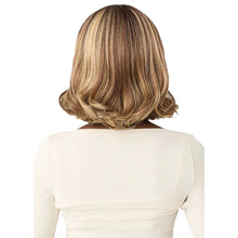 Load image into Gallery viewer, Outre Wig Pop Synthetic Full Wig Style Selects - Selects 105
