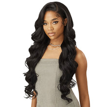 Load image into Gallery viewer, Outre Lace Front Wig - Melted Hairline - Swirlista - Swirl 112
