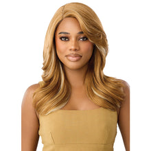 Load image into Gallery viewer, Outre The Daily Wig Style &amp; Dash 3 Deep Lace Part - Daily 24
