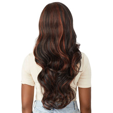 Load image into Gallery viewer, Outre The Daily Wig Style &amp; Dash 3" Deep Lace Part - Daily 4
