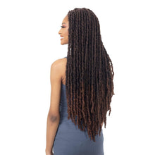 Load image into Gallery viewer, Freetress Synthetic Braid - 2x Indie Distressed Loc 26 Inch
