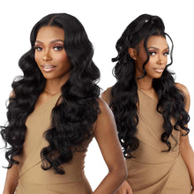 Load image into Gallery viewer, Sensationnel 360 Butta Lace Front Wig - Unit 5
